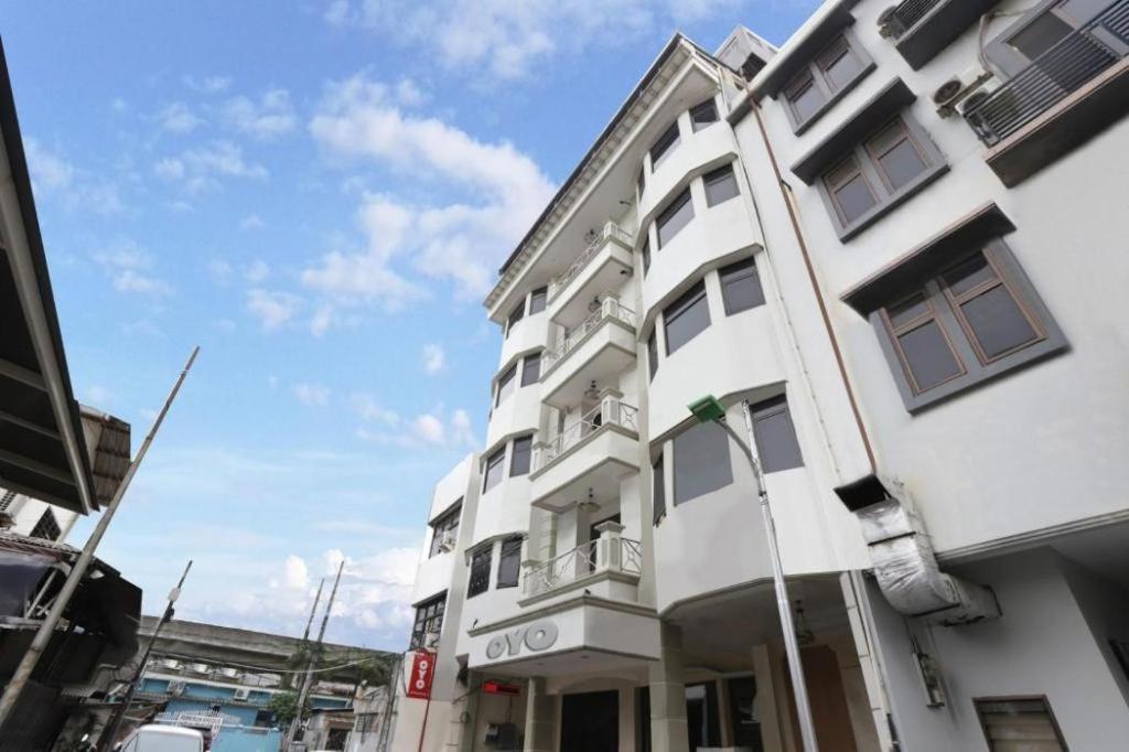 Capital O 297 45 Residence Jakarta Exterior foto